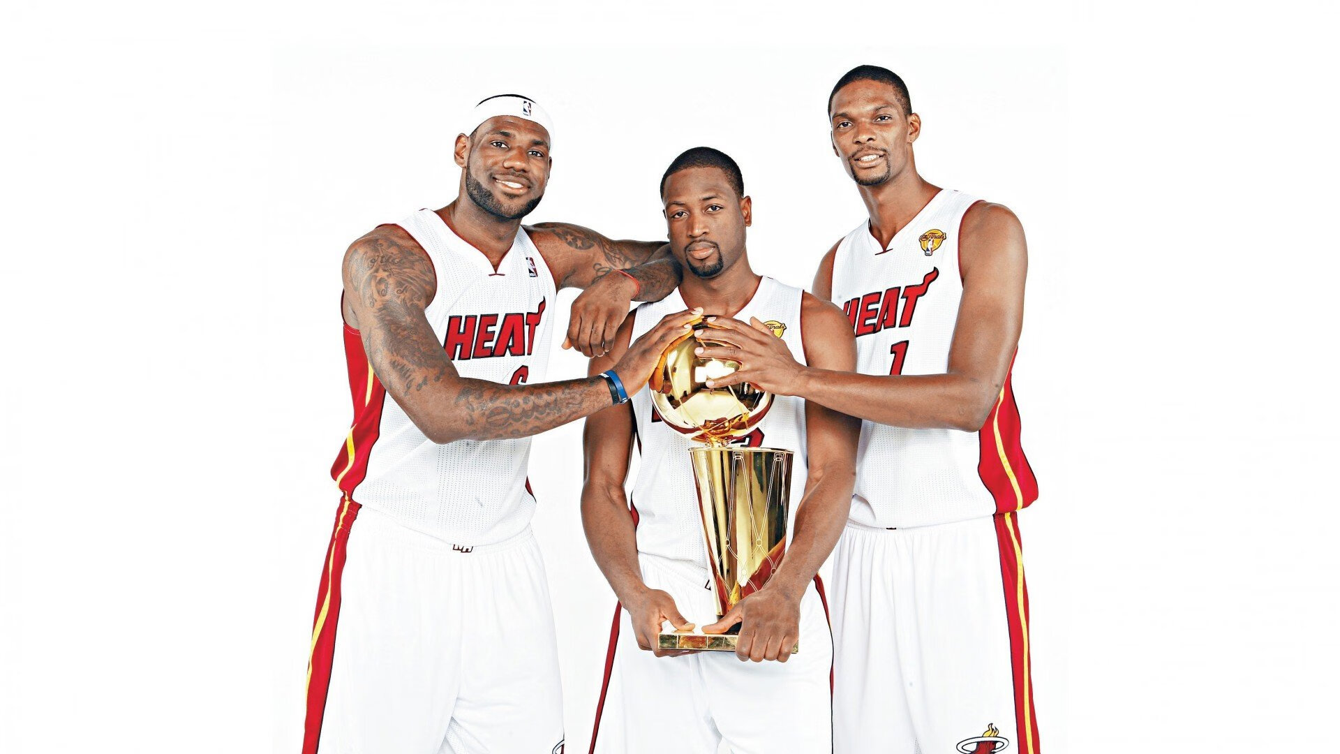 东方双星闪耀欧陆，伊朗铁血单节击溃芬兰，孙兴慜德甲争冠战一锤定音